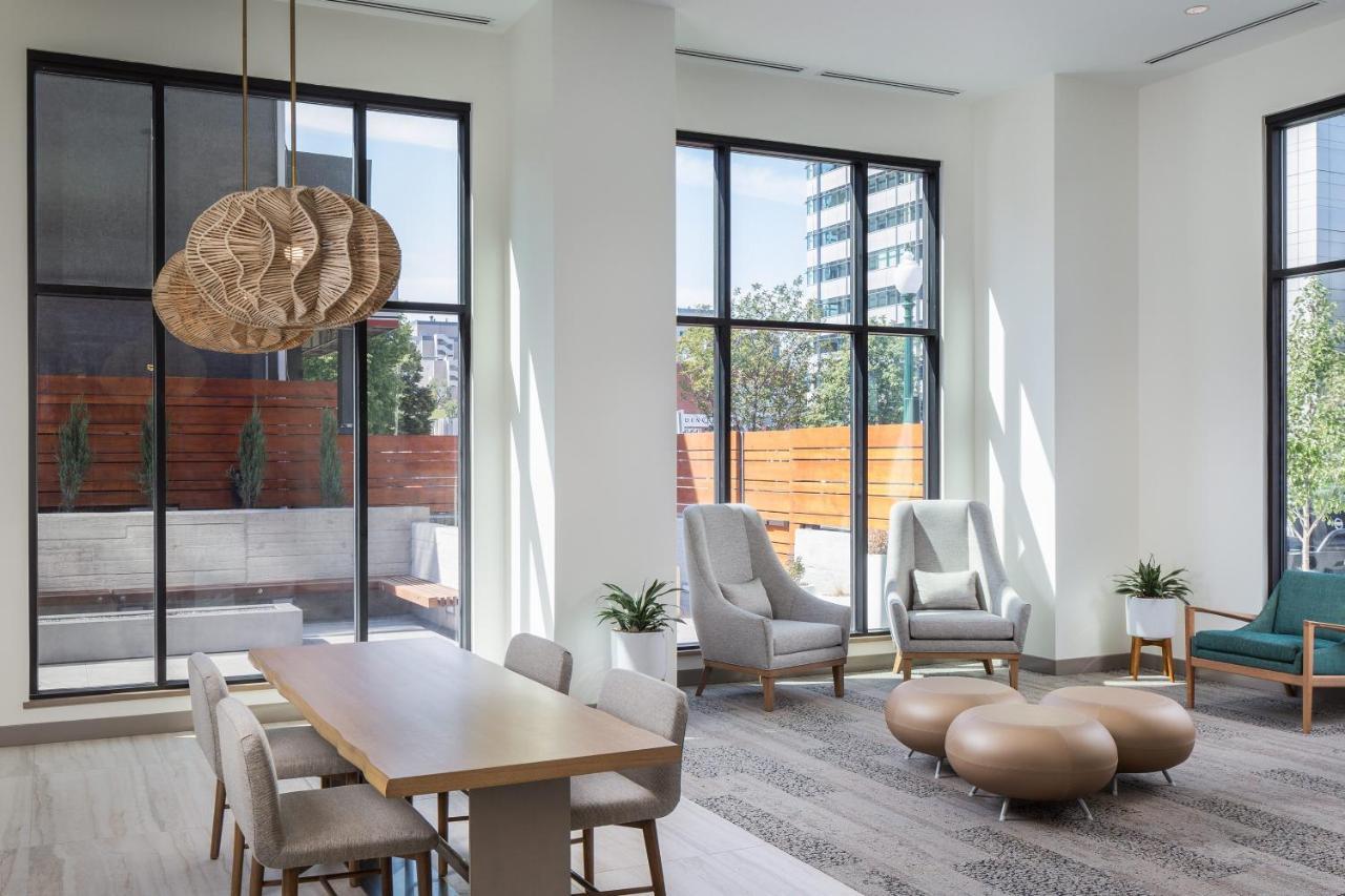 Element Denver Downtown East Екстериор снимка