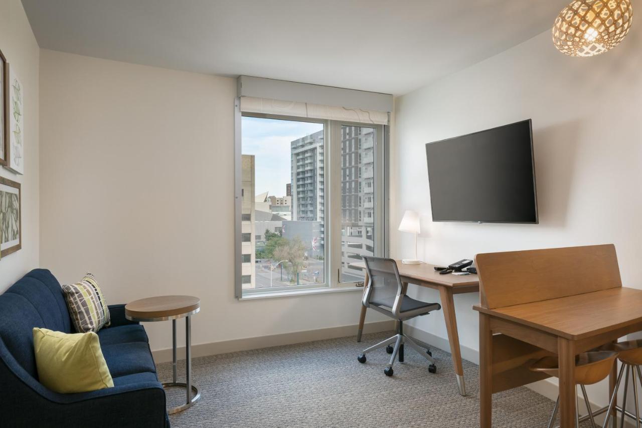 Element Denver Downtown East Екстериор снимка